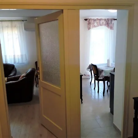 Apartment Apartman Petra Pula